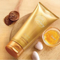 Oriflame Milk & Honey Gold Smoothing Sugar Scrub – 200ml | Gentle Exfoliation & Radiant Skin