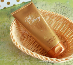 Oriflame Milk and Honey Gold Smoothing Sugar Scrub 200 ml