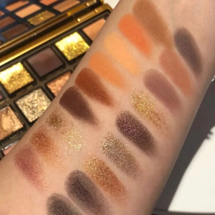 HudaMoji Empowered Eyeshadow Palette