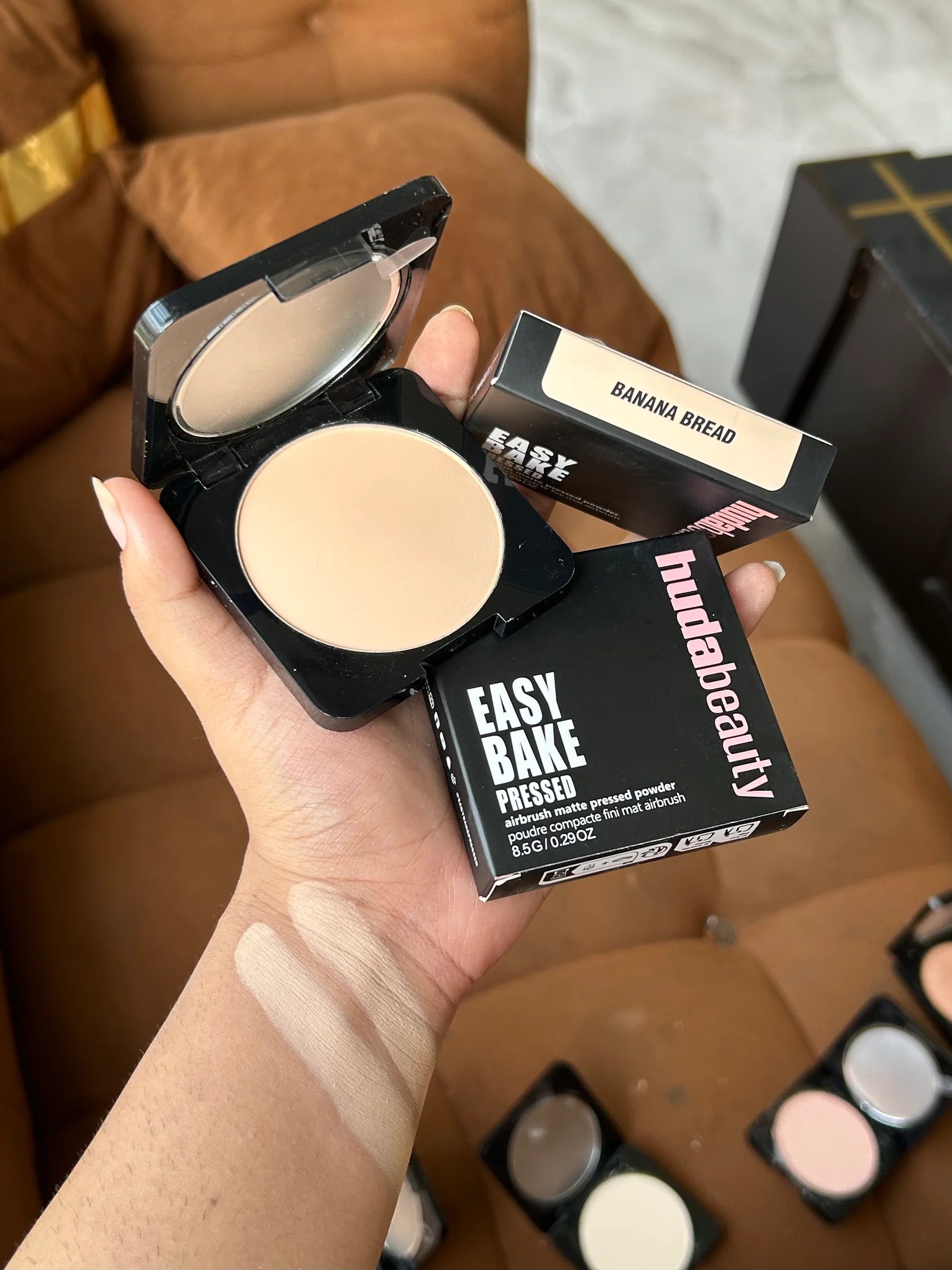 Huda Beauty Easy Bake Blend & Snatch Pressed Powder 8.5g