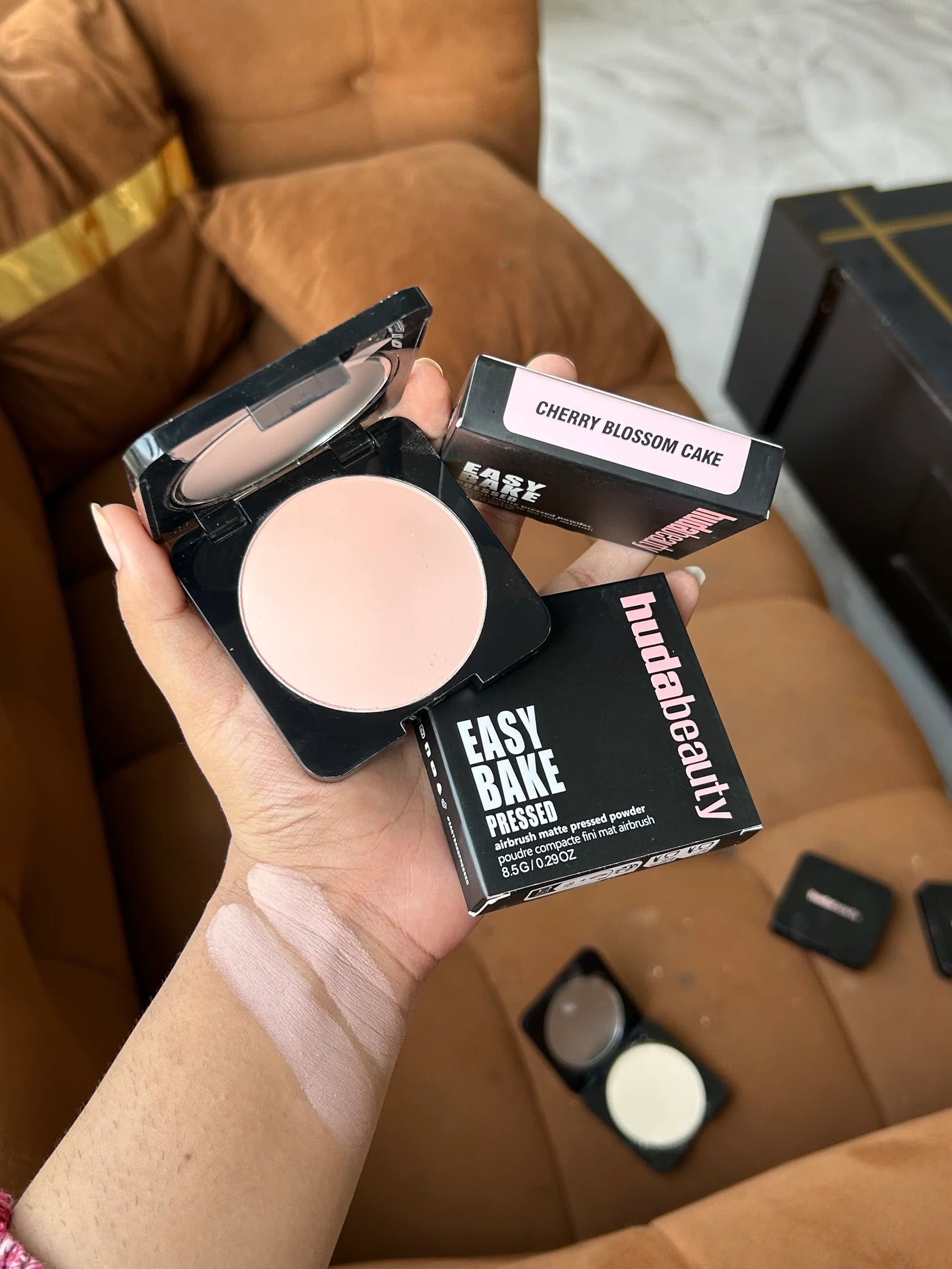 Huda Beauty Easy Bake Blend & Snatch Pressed Powder 8.5g
