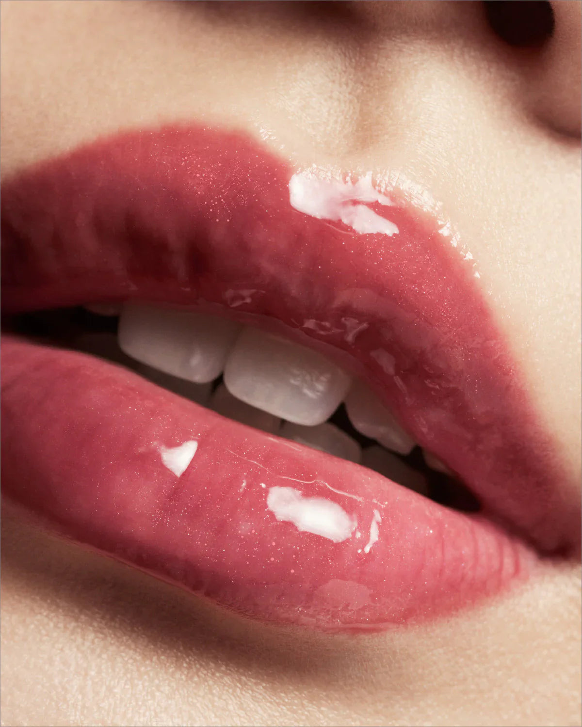 Fenty Beauty Gloss Bomb Universal Lip Luminizer – High-Shine, Non-Sticky Lip Gloss