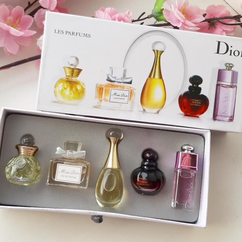 Gift Set of Perfume Mini Fragrances