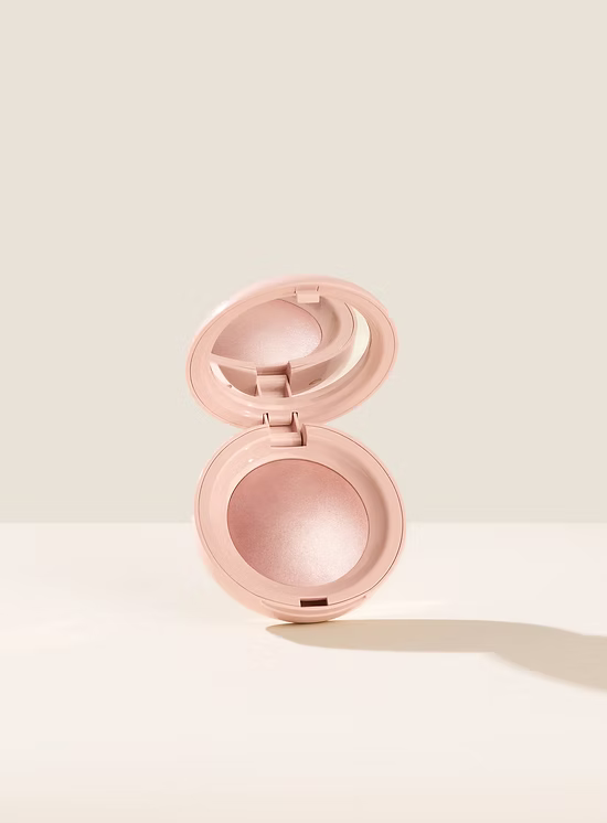 Rare Beauty Positive Light Silky Touch Highlighter – Radiant Glow Powder