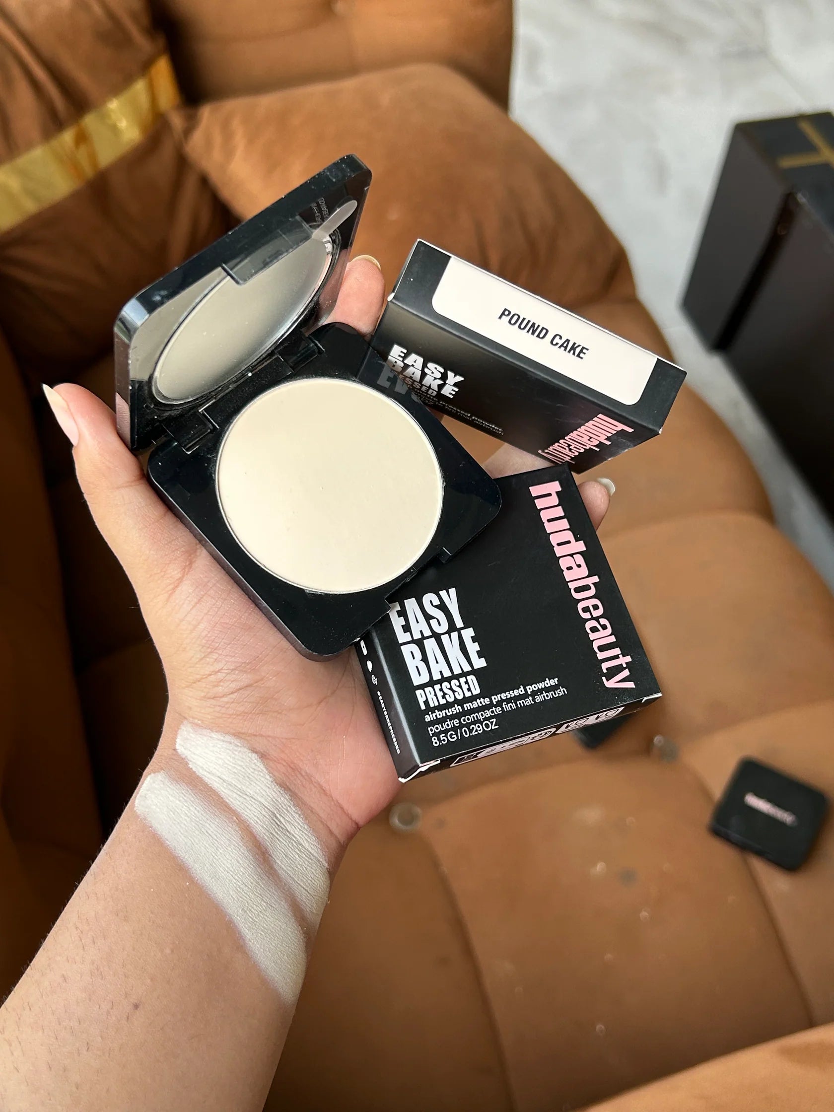 Huda Beauty Easy Bake Blend & Snatch Pressed Powder 8.5g