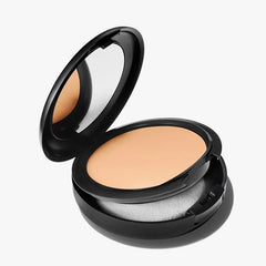 MAC Studio Fix Powder Plus Foundation NC40