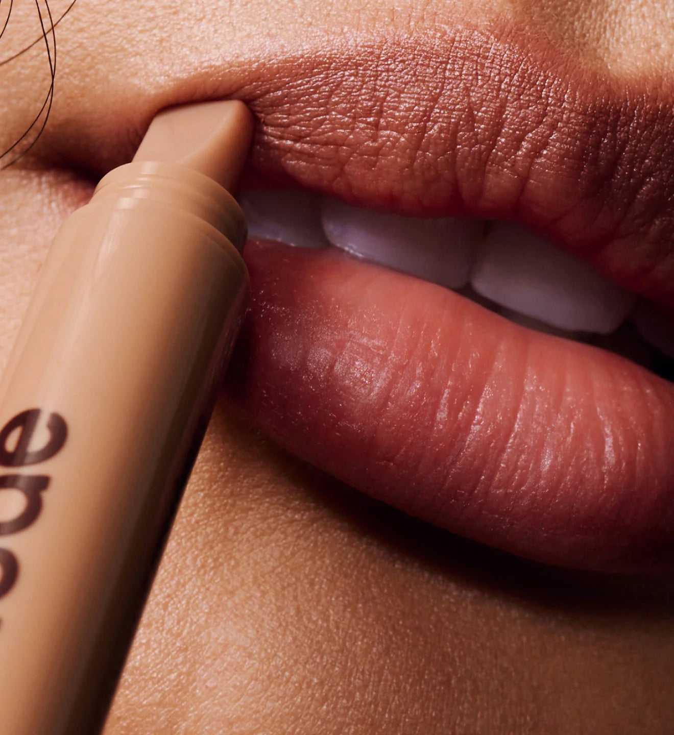 Rhode Peptide Lip Shape – Hydrating & Plumping Lip Treatment with Peptides